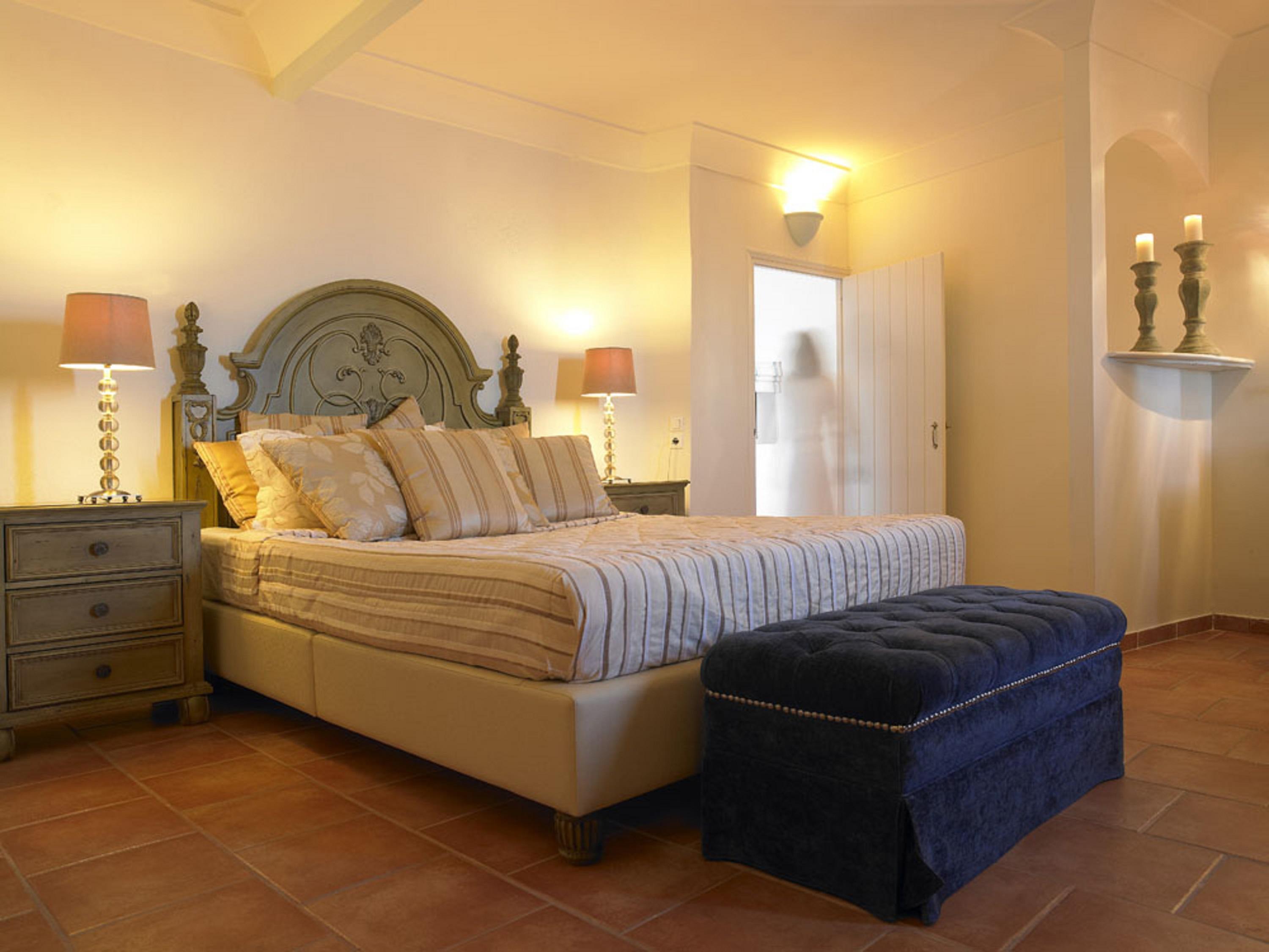Suites Of The Gods Cave Spa Hotel Мегалохори Екстериор снимка