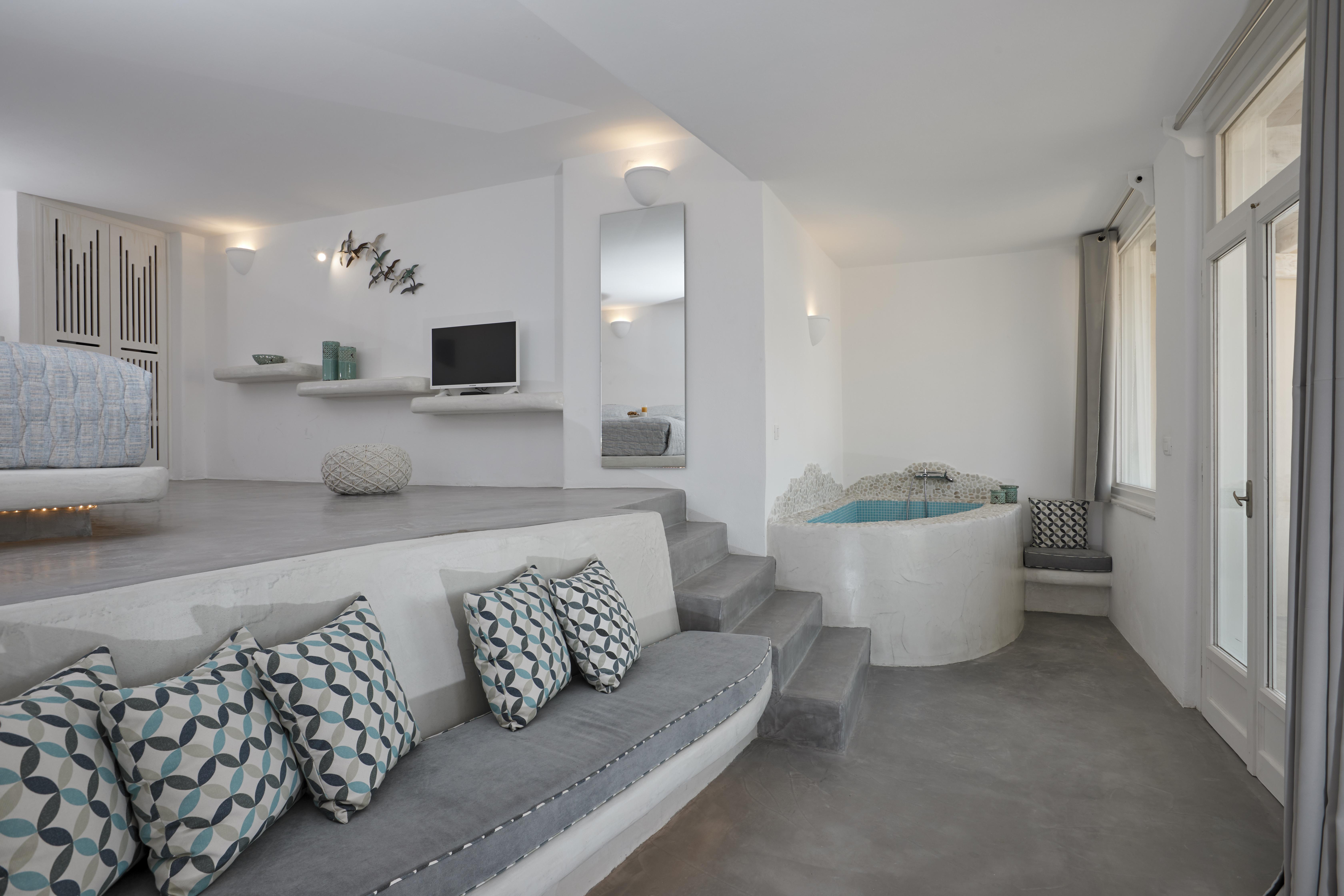 Suites Of The Gods Cave Spa Hotel Мегалохори Екстериор снимка