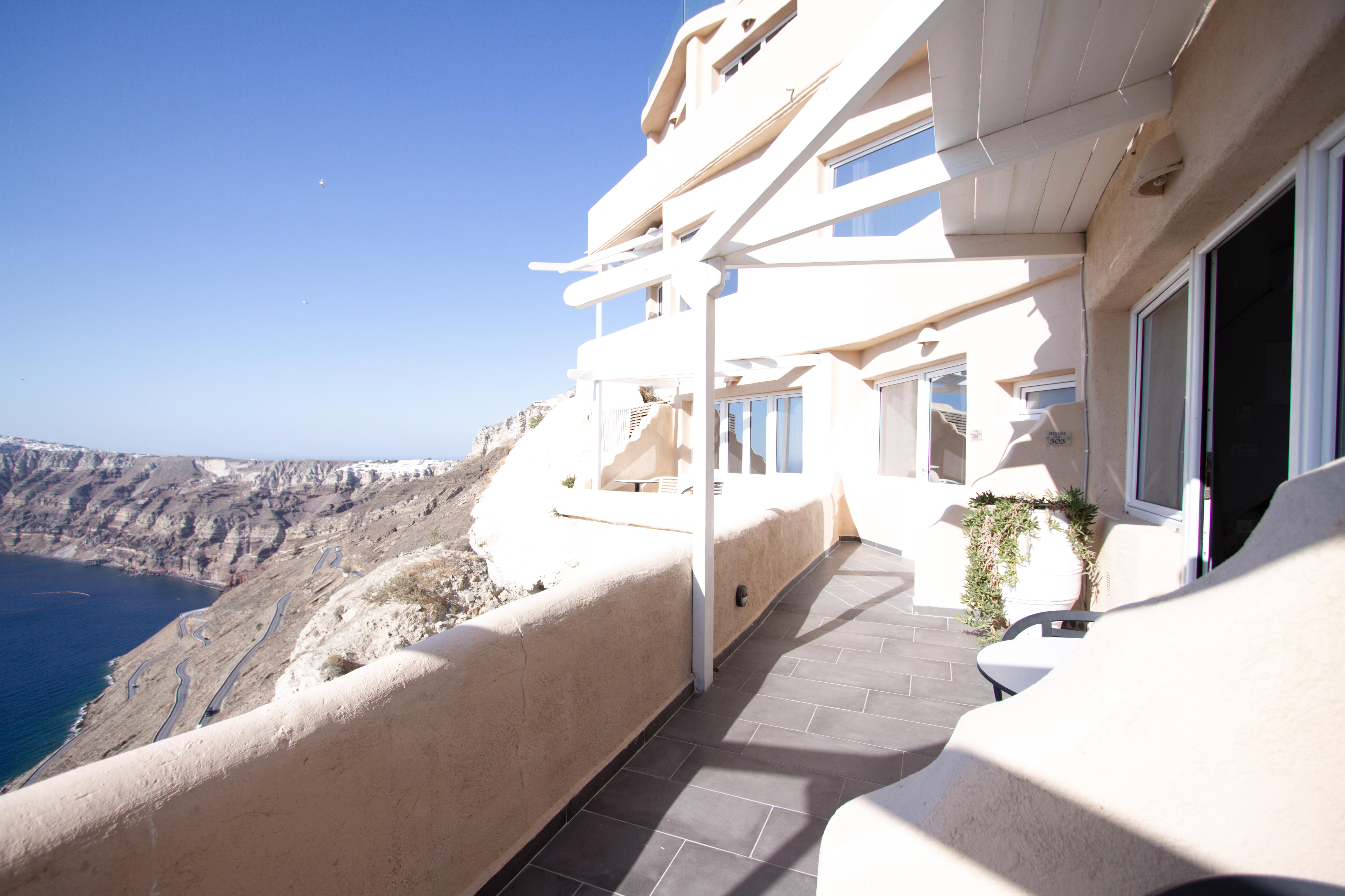Suites Of The Gods Cave Spa Hotel Мегалохори Екстериор снимка