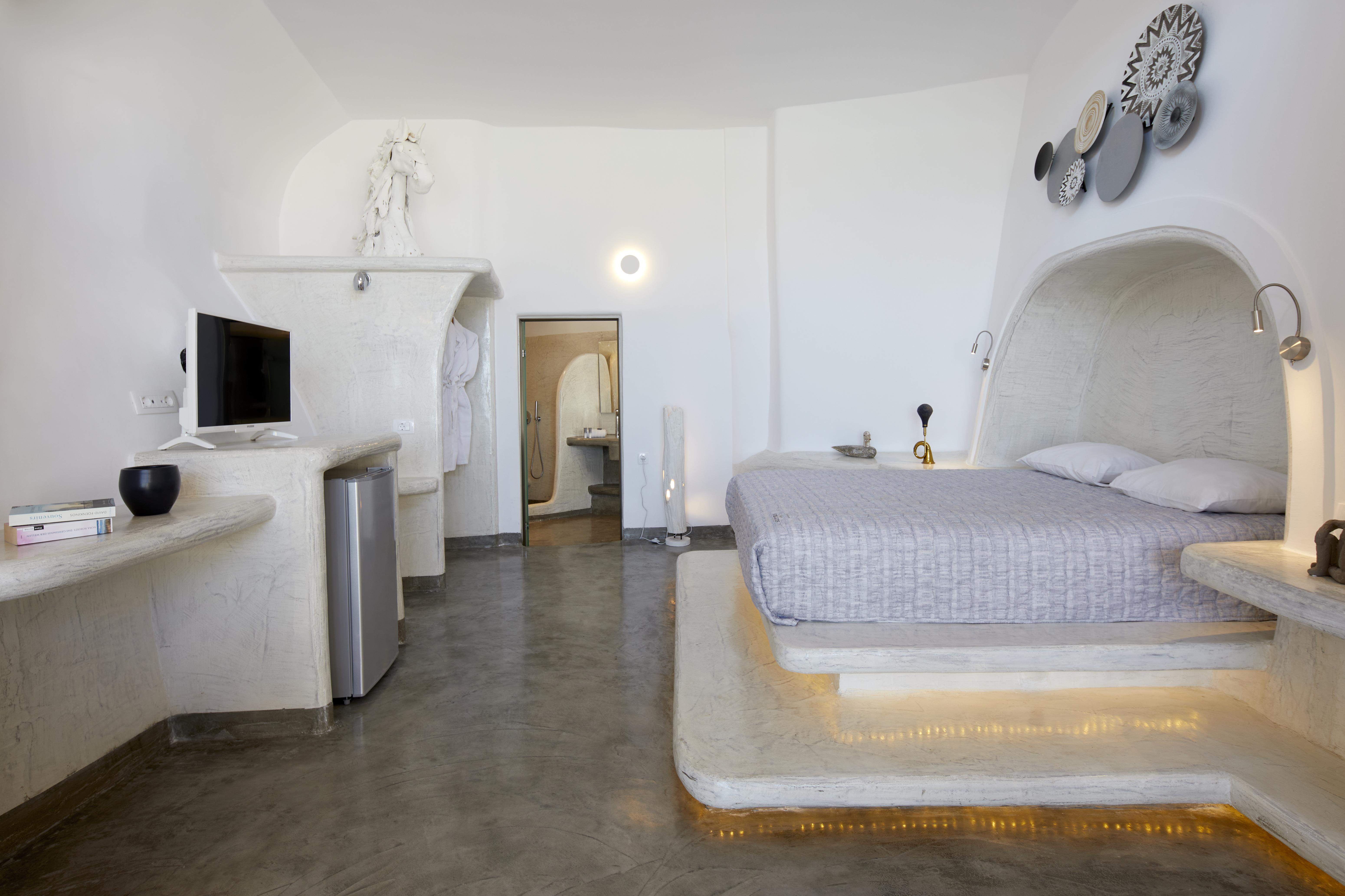 Suites Of The Gods Cave Spa Hotel Мегалохори Екстериор снимка