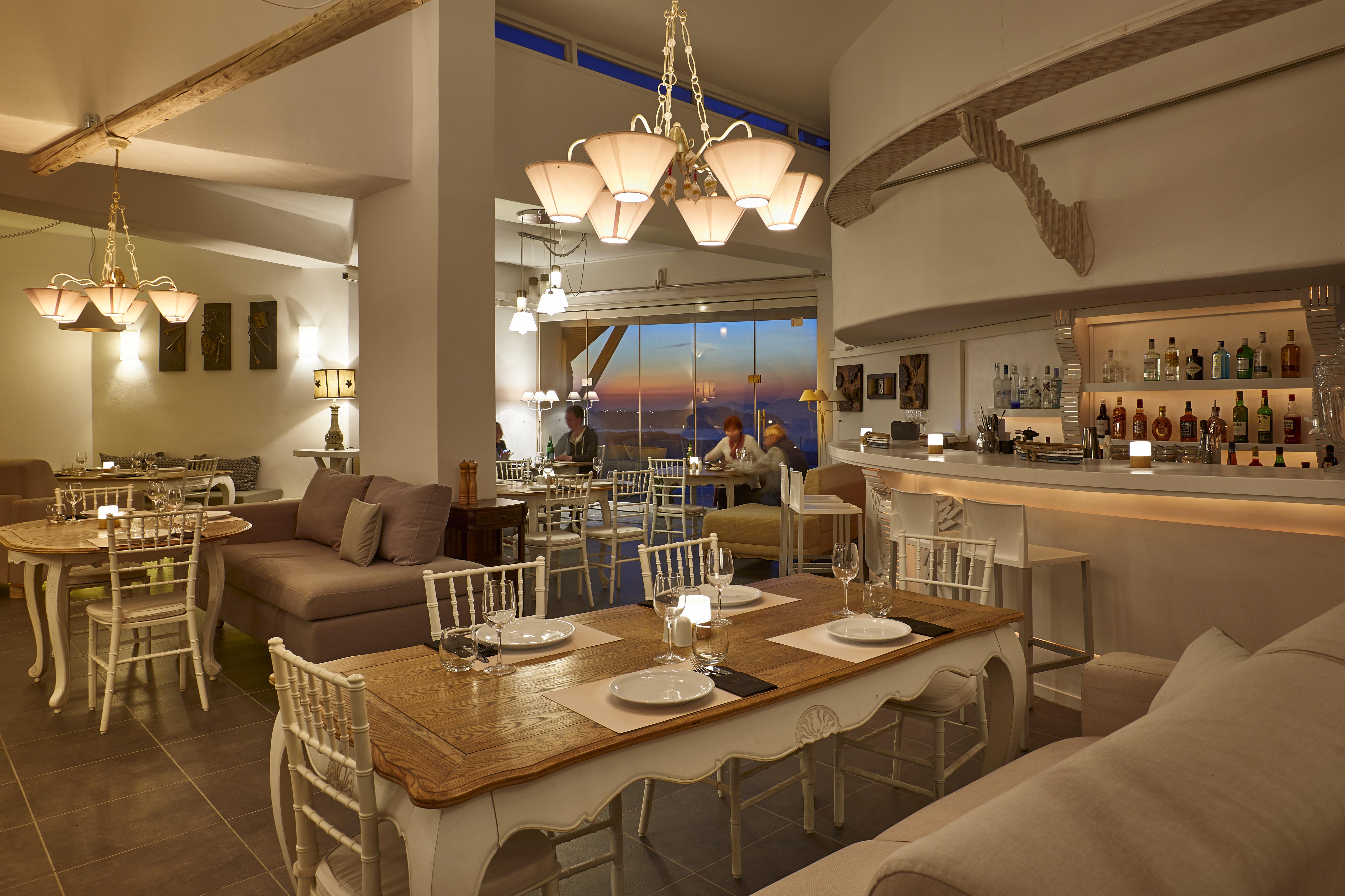 Suites Of The Gods Cave Spa Hotel Мегалохори Екстериор снимка